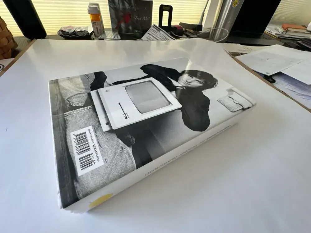 Steve Jobs by Walter Isaacson (2011 Hardcover Biography)